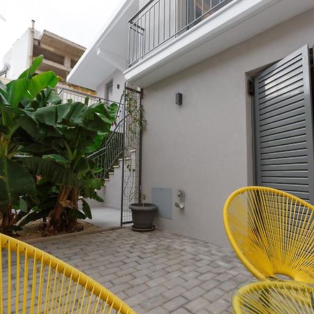 Groundfloor 2Br Apt With Smallyard Near The Heart Of Kalamata Dış mekan fotoğraf